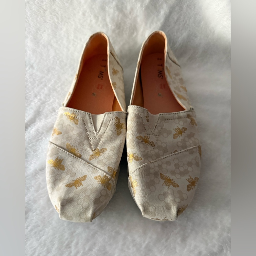 Toms Women’s Birch Foil Bumble Bee Apargata Slip On Shoes 9 limited Edition
